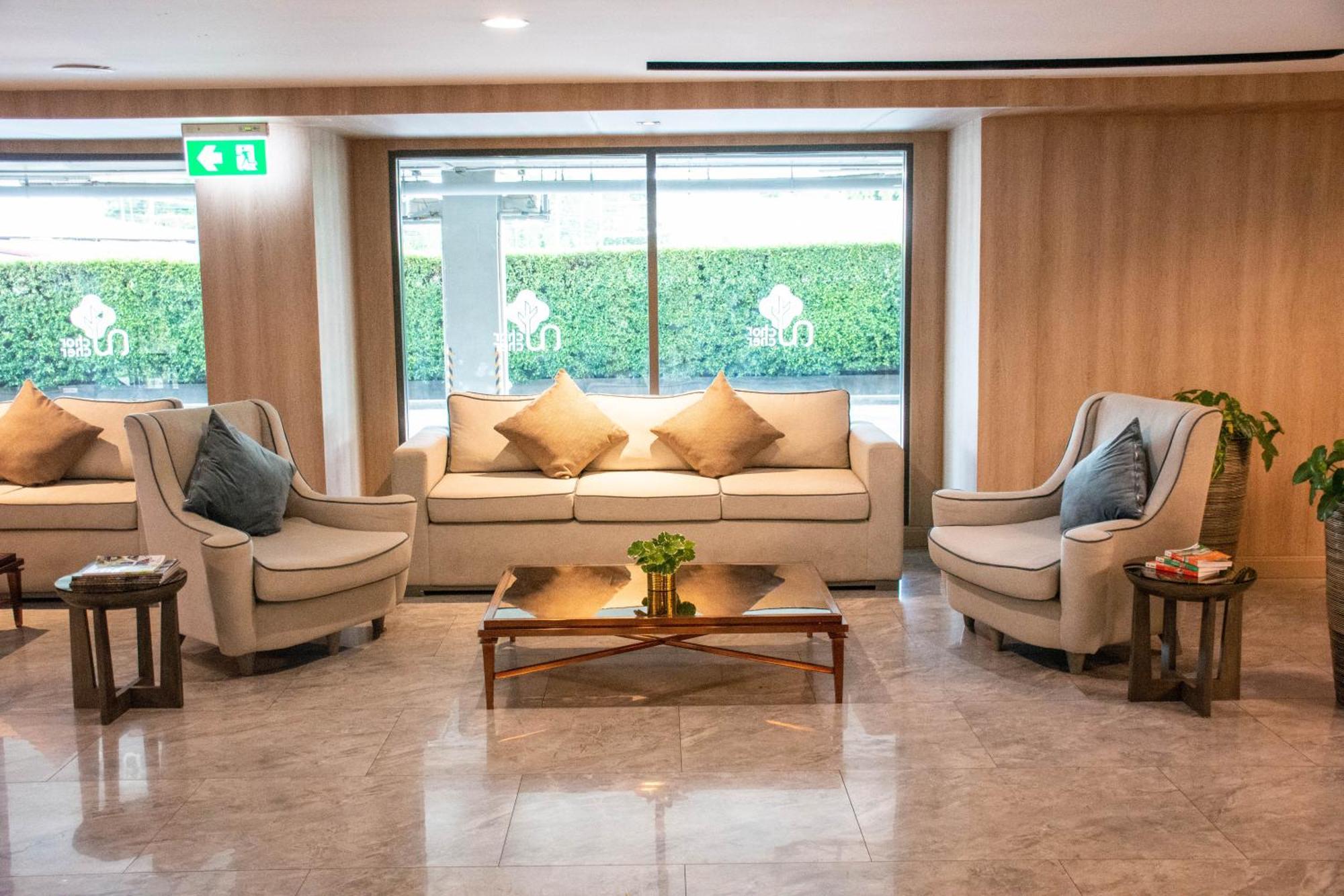 ฌ เฌอ - เดอะ กรีน โฮเทล  Hotel บ้านบางบ่อ ภายนอก รูปภาพ